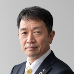 株式会社マウスコンピューター 代表取締役社長 軣秀樹