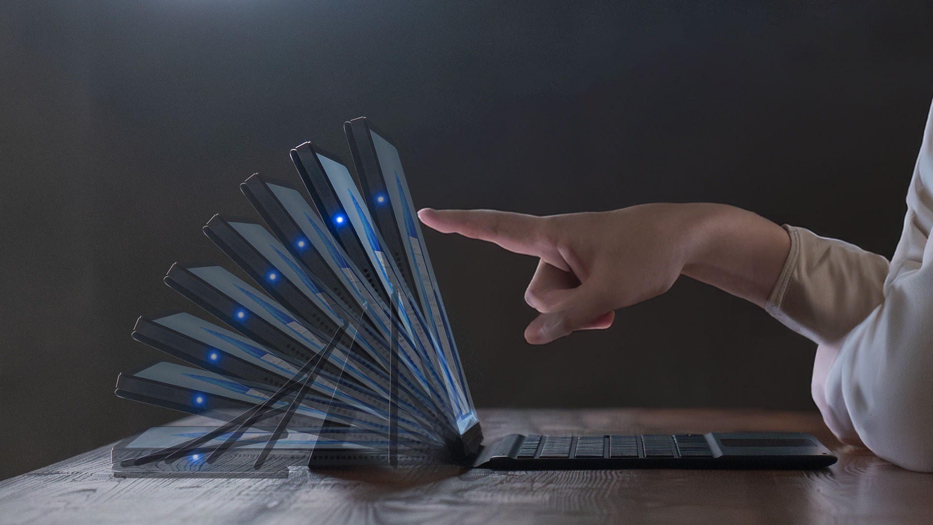 取り外し可能なJIS配列キーボードとタッチパッドを搭載